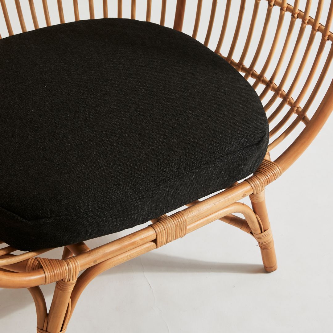 Egg Chair with Legs