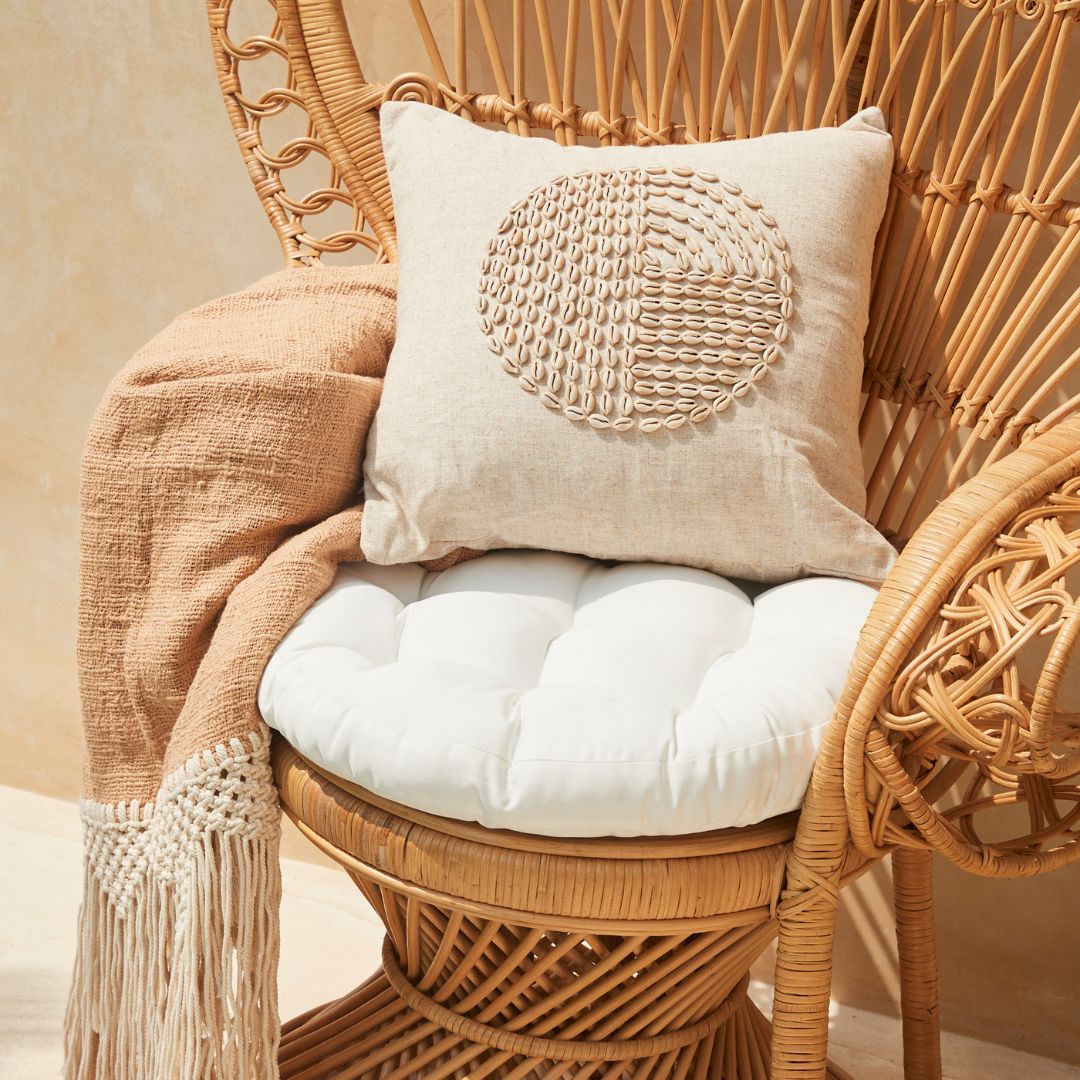 Cotton Throw with Macrame Edge and Tassels