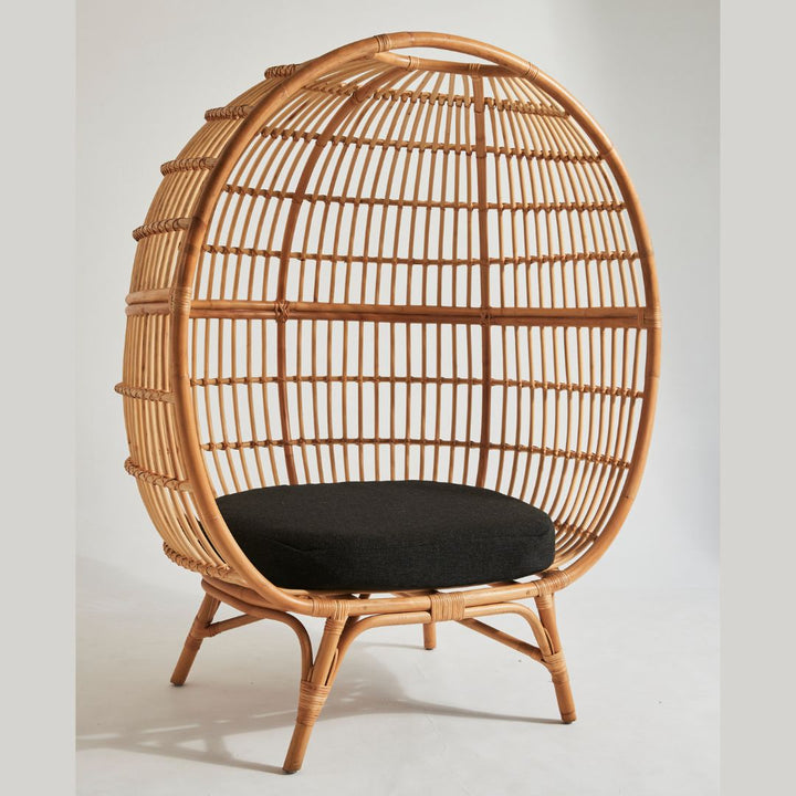 Egg Chair with Legs